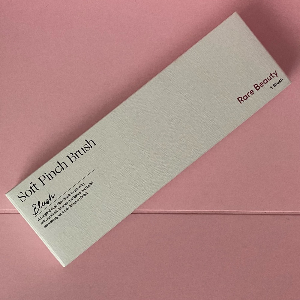 Rare Beauty Soft Pinch Blush Brush